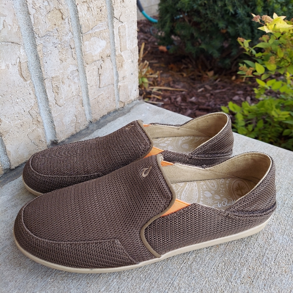 Olukai Waialua slip on women's shoes 😃😃😃 Size 8